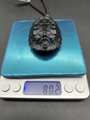 Pieza de mano de magnate tallado en jade negro 100 % hetiano和田玉墨玉县墨玉全墨一细富甲天下手把� Foto 1 de 4