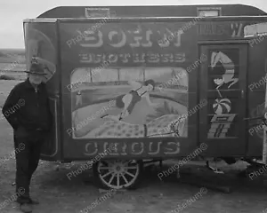 Bohn Brothers Circus Wagon 1937 Vintage 8x10 Reprint Of Old Photo - Picture 1 of 1
