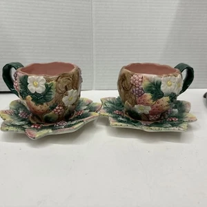 Fitz And Floyd 1991 White Flowers w/ Berries Leaves TeaCups & Saucers 2 sets - Picture 1 of 8