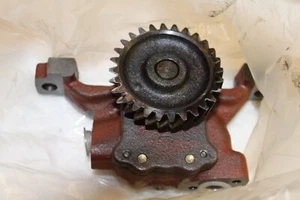 MTS Belarus Ölpumpe 28 Zähne Motor D 50 Belarus MTS 50 Motorölpumpe Original - Bild 1 von 1