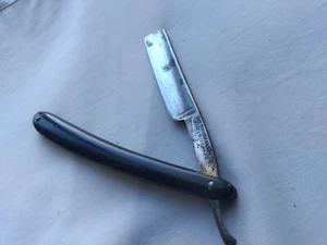 The Torrey Razor Co. Black Scaled 1/2" Wedge? Straight Razor - Picture 1 of 8