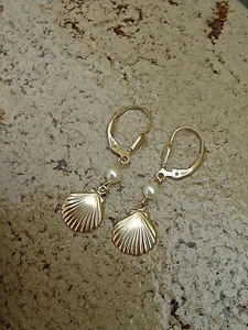 Ohrringe in Gold Filled Muschel und Perle, wundervoll sommerlich! - Bild 1 von 8