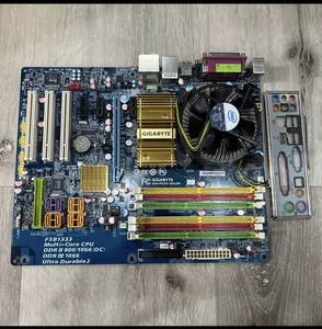 Carte mère GIGABYTE GA-P35C-DS3R / processeur / cache / refroidisseur - Photo 1/5