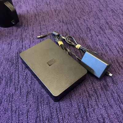 WD Elements 1.5TB USB 2.0 3.5" Desktop External Hard Drive WDBAAU0015HBK  - Image 1 of 2