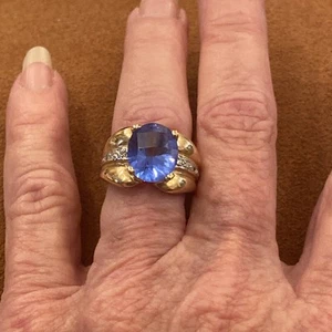 14 KT YG Bright Blue 5 Ct Topaz Ring With Diamonds. Almost 7 Grams, Size 6-1/2. - Picture 1 of 13