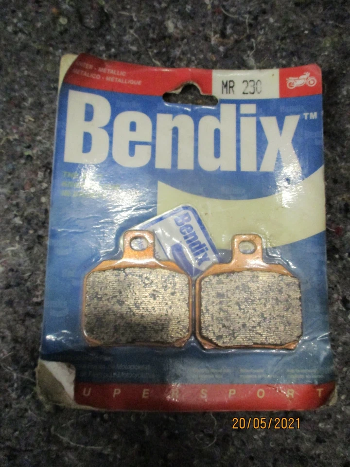 un jeu de plaquettes de frein arrière BENDIX MR 230 CAGIVA KTM DUCATI APRILLA — 第 1/2 张图片