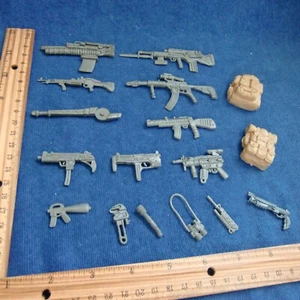 GI Joe Waffen Werkzeug Rucksack Set 17 Teile Gunmetal Grau Grau 1:6 - Bild 1 von 2