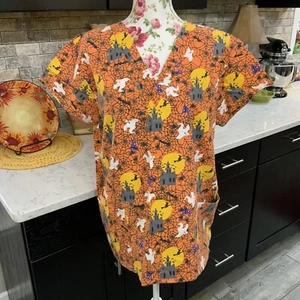 Cassandra O Halloween Scrub Top Happy Hauntings Medium Ghosts Witches Spiders - Picture 1 of 11