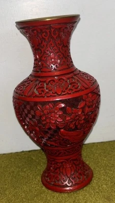 Jarrón de cinabrio tallado rojo chino vintage Foto 1 de 4