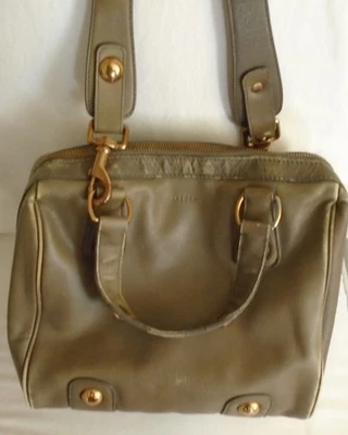 Bolso Jaeger Tilly de cuero verde caqui con correa de hombro desmontable Foto 1 de 4