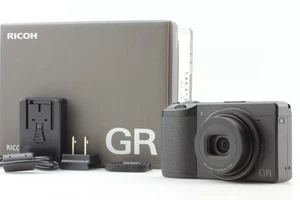 438 Shots [Top MINT in Box ] RICOH GR III 24.2MP Digital Camera Black From JAPAN - Picture 1 of 12