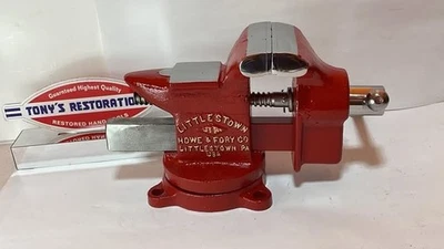 ВИНТАЖНЫЕ ПОВОРОТНЫЕ НАСТОЛЬНЫЕ ТИСКИ LITTCO LITTLESTOWN, PA. NO140, 4-ДЮЙМОВЫЕ ЧЕЛЮСТИ, 19 ФУНТОВ - Изображение 1 из 4