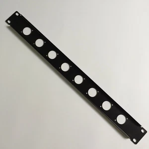 Panel de estuche de alta resistencia negro de un solo espacio 1U con 8 recortes XLR 19" (481 mm) - Imagen 1 de 5