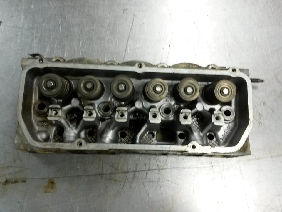 Culata para 89-93 Mercury Cougar 3.8 E9DE6090B7A Foto 1 de 4