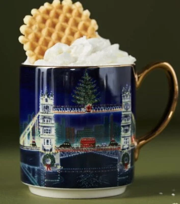 Taza Anthropologie Holiday In The City Londres Navidad Temporada Café Latte Foto 1 de 3
