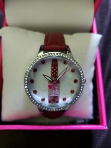 BETSEY JOHNSON "HOTTIE" SILVER/GOLD STRAP WATCH - Picture 1 of 5