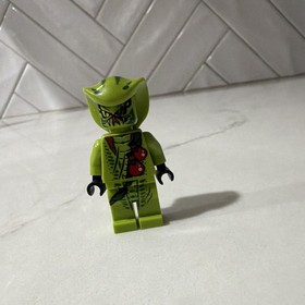LEGO&reg; Minifigure - Lasha (Ninjago) - from set 9447