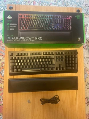 Razer BlackWidow V3 Pro Mechanical Wireless Gaming Keyboard: Chroma RGB Lighting - Image 1 of 2