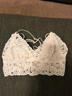 粉色蕾丝文胸白色 L 码 — 第 1/2 张图片