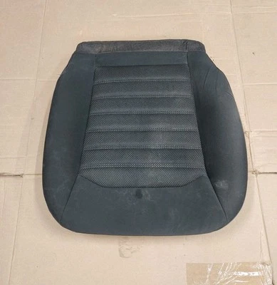 Assento de motorista dianteiro esquerdo inferior almofada inferior 2017-2020 Ford Fusion SE 2.5L fabricante de equipamento original - Imagem 1 de 4