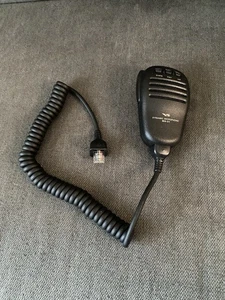 Yaesu ORIGINAL MH-31A8J deluxe hand microphone Radio - Picture 1 of 3
