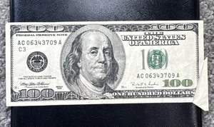 1996 $100 BUTTERFLY ERROR NOTE   - Picture 1 of 2