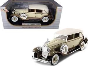 1930 Packard Brewster Tan and Coffee Brown 1/18 Diecast Model Car by Signature - Picture 1 of 2