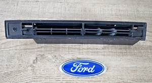 FORD CORTINA MK3 LEFT DASH AIR VENT GENUINE NEW FORD PART RARE NOW - Picture 1 of 2