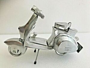 miniature scooter aluminium décoratif décoration vespa moto années 60 lambretta