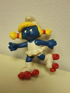 Smurfs 20126 Rollerskates Smurfette Vintage Smurf Figure PVC Toy Figurine 80s - Picture 1 of 3