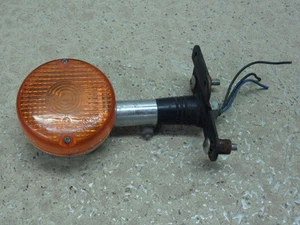 1982 SUZUKI GS750T RIGHT REAR TURN SIGNAL - Picture 1 of 1