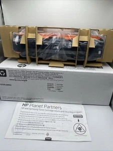 HP 305A Magenta Cartridge CE413A Box beschädigt - Bild 1 von 7