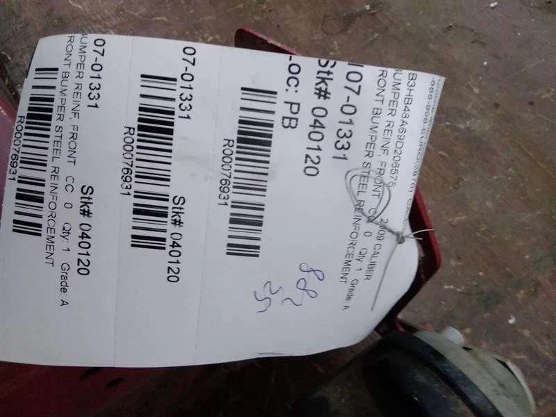 Refuerzo parachoques delantero Dodge calibre 07 08 09 10 11 12 Foto 1 de 4