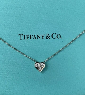 Tiffany & Co. Collar de cadena de corazón de tres diamantes de platino (16") con recibo Foto 1 de 4