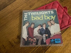 The Twilights Bad Boy Rare Aust EP 60s VGC - Picture 1 of 7