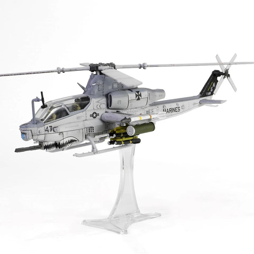 BELL AH-1Z VIPER, USMC HMLA-469 REG: SN168961 - FORCES OF VALOR FOV821007A 1/72 - Image 1 of 4