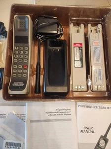 RARE téléphone portable vintage Motorola modèle F09NFD8464BG brique FONCTIONNE ! Rare Motorolap - Photo 1 sur 16