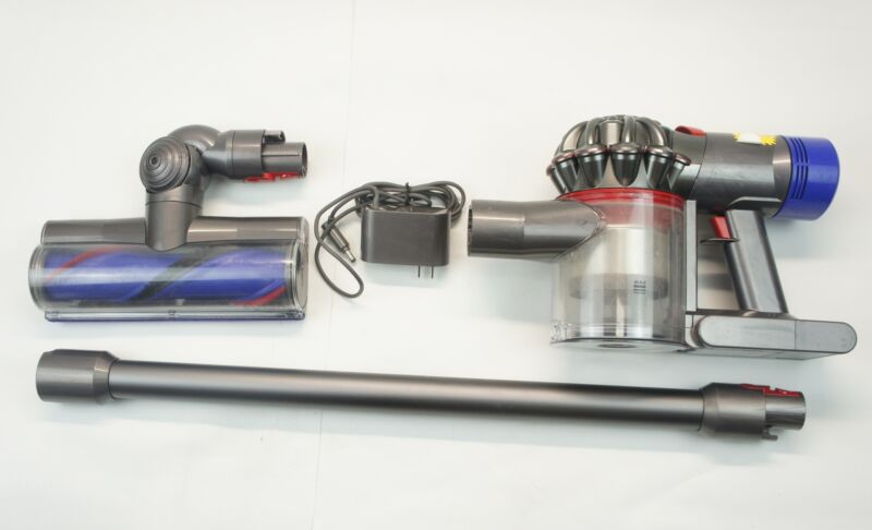 Discount Dyson V8 Cordless Stick Vacuum - Black (IL/RT6-80098-SV10BLK-UA)