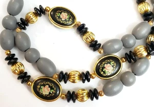 Lange Perlen Blumen Halskette Rosen 36" signiert Japan grau schwarz Plexiglas bk01-14 - Bild 1 von 5