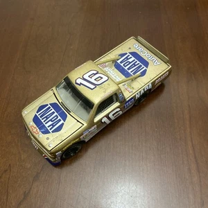Ron Hornaday Jr. #16 Napa Die Cast Gold NASCAR Race Truck 1997 1:24 scale - Picture 1 of 9