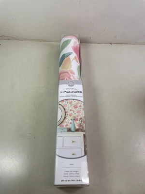 Rollo de papel tapiz NuWallpaper Audrey Flowers vinilo pelar y pegar 20,5 pulgadas x 18 pies Foto 1 de 4