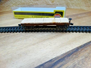 Model Power Artisan-Altered N Scale 35' Flat Skid Car with Wood Platform - Picture 1 of 7