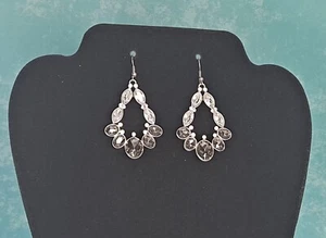 Vintage Dangle Pierced Earrings Clear And Black Stones - Picture 1 of 1