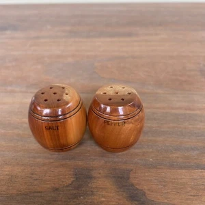 Salt Pepper Shaker Miniature Wood Barrels Kegs With Stoppers Super Cute - Picture 1 of 8
