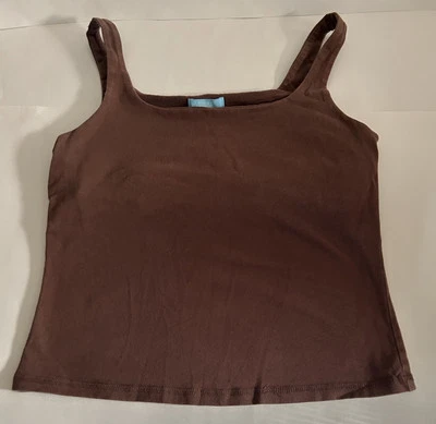 Camiseta sin mangas básica Jennifer Moore para mujer sujetador incorporado mediana Foto 1 de 4