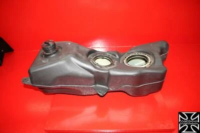 02 HONDA GOLDWING 1800 GAS TANK FUEL PETROL RESERVOIR - Image 1 of 4