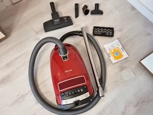 Miele Staubsauger S8 - 2200 Watt - Top Zustand - Bild 1 von 11