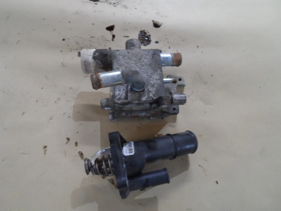 FORD FIESTA ST 150 2.0 MK6 FACELIFT 02 - 08 N4JB DURATEC THERMOSTAT HOUSINGS - Изображение 1 из 1