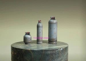 TOY 1/43 1/64 figure 3 Gas Cylinders With Vintage Distressed Marks & Rust Detail - Picture 1 of 10