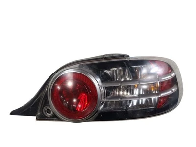 Luz trasera de pasajero plateada con lente roja envolvente para 04-08 MAZDA RX8 648651 Foto 1 de 4
